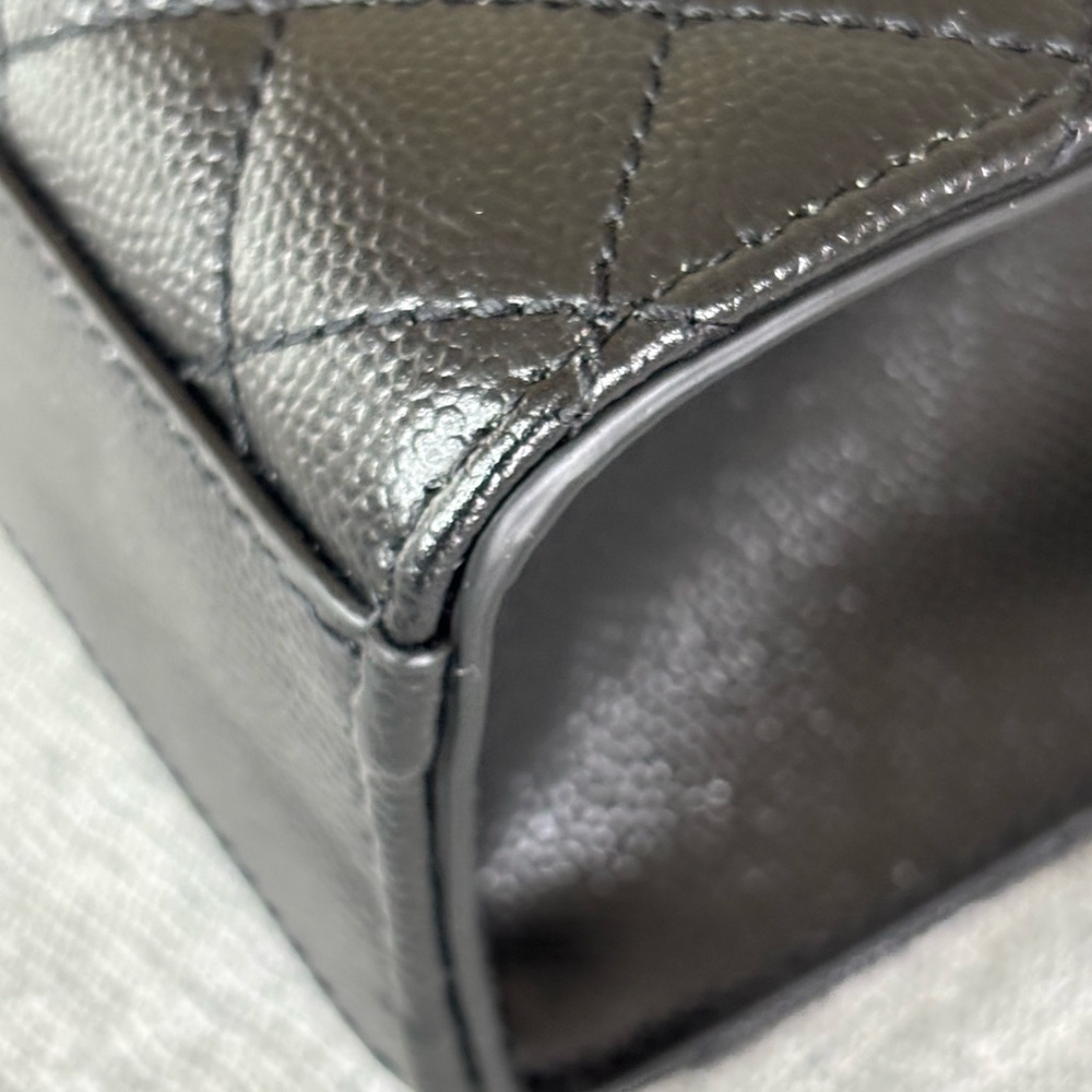 Yves Saint Laurent Medium Envelope Mixed Matelasse Bag - Picture 6 of 9